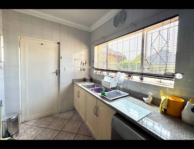 4 BEDROOM HOUSE FOR SALE IN WINCHESTER HILLS